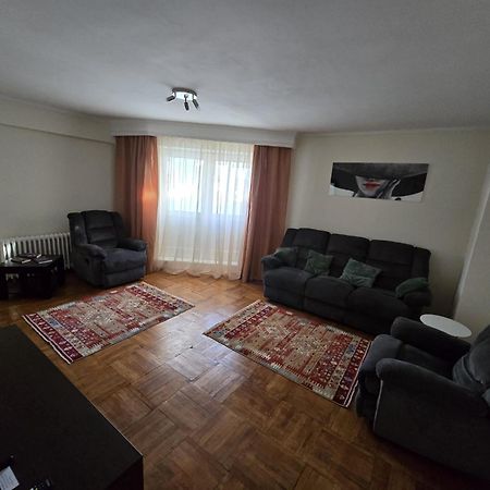 Apartament 3 Camere, Zona Dedeman Пітешть Екстер'єр фото
